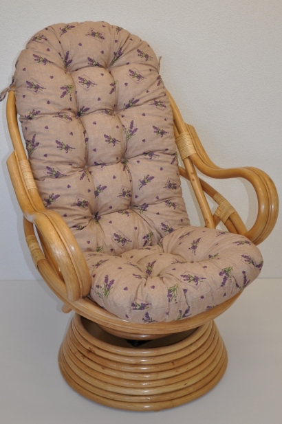 Ratanové houpací křeslo Swivel medové polstr levandule