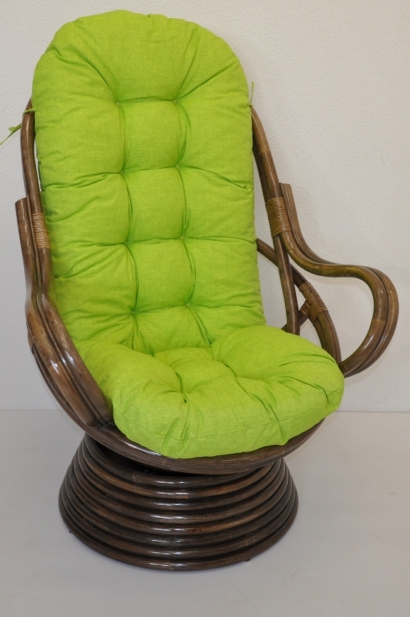 Ratanové houpací křeslo Swivel hnědé polstr světle zelený melír